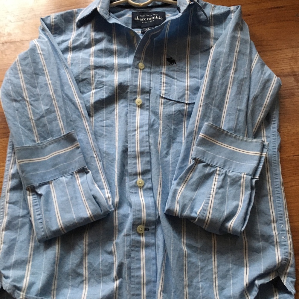 Abercrombie boys button down shirt 🎈🎁